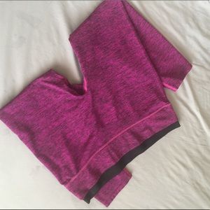 Demi Lovato Fabletics high waisted Cropped Pant